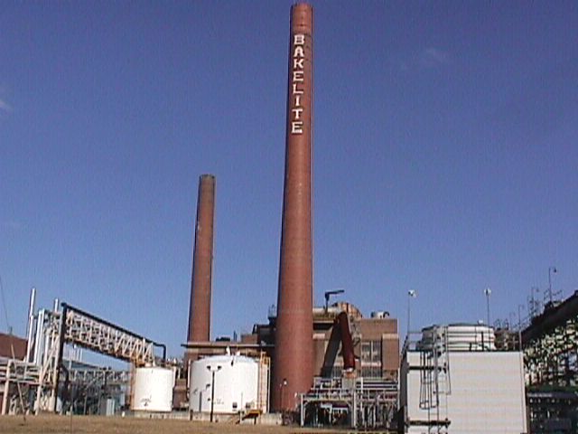 Bound-Brook-New-Jersey-Bakelite-Smokestacks