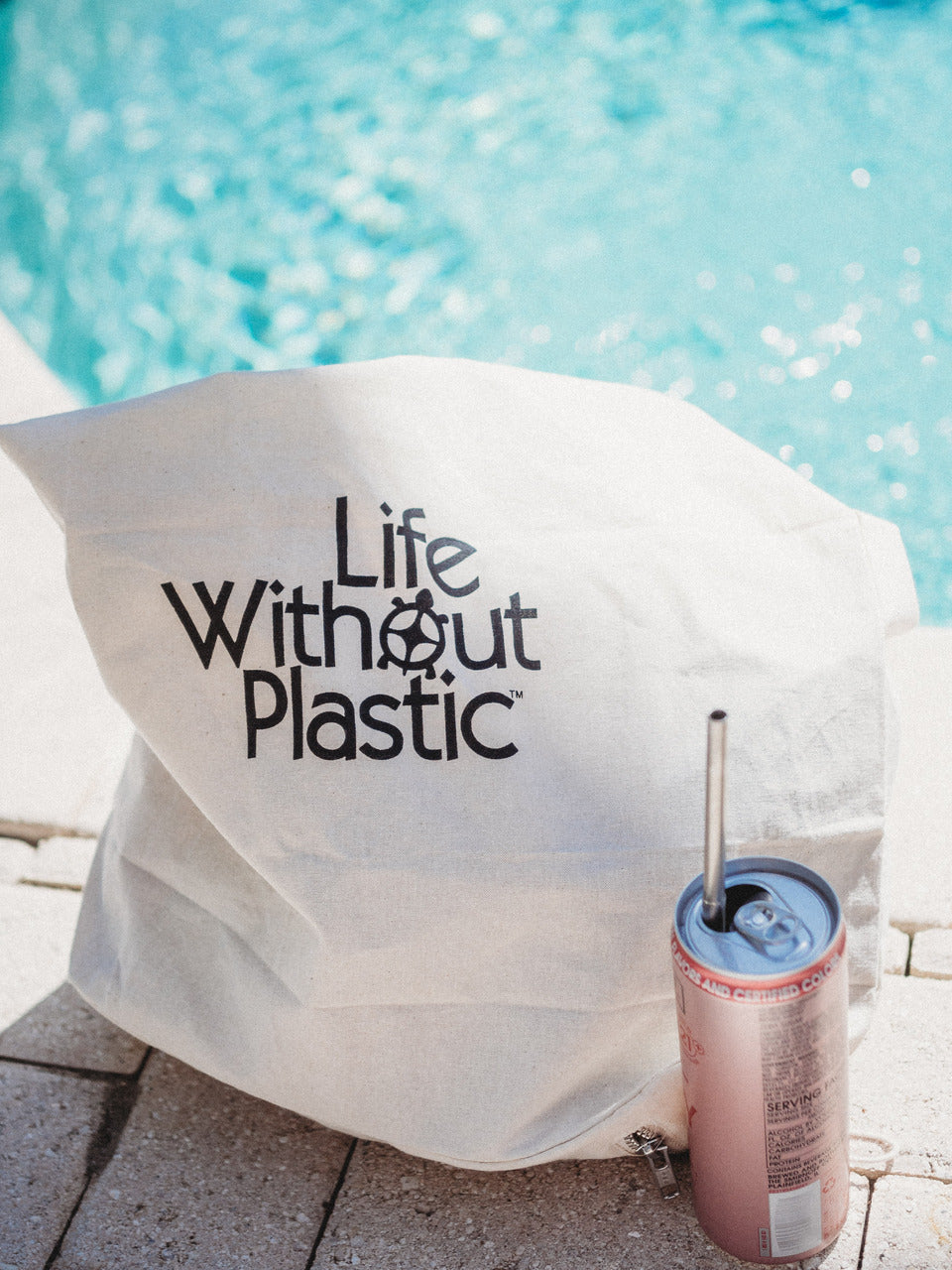 Organic Cotton Flat-Bottom Compact Shopping Bag - Wood Button Closure