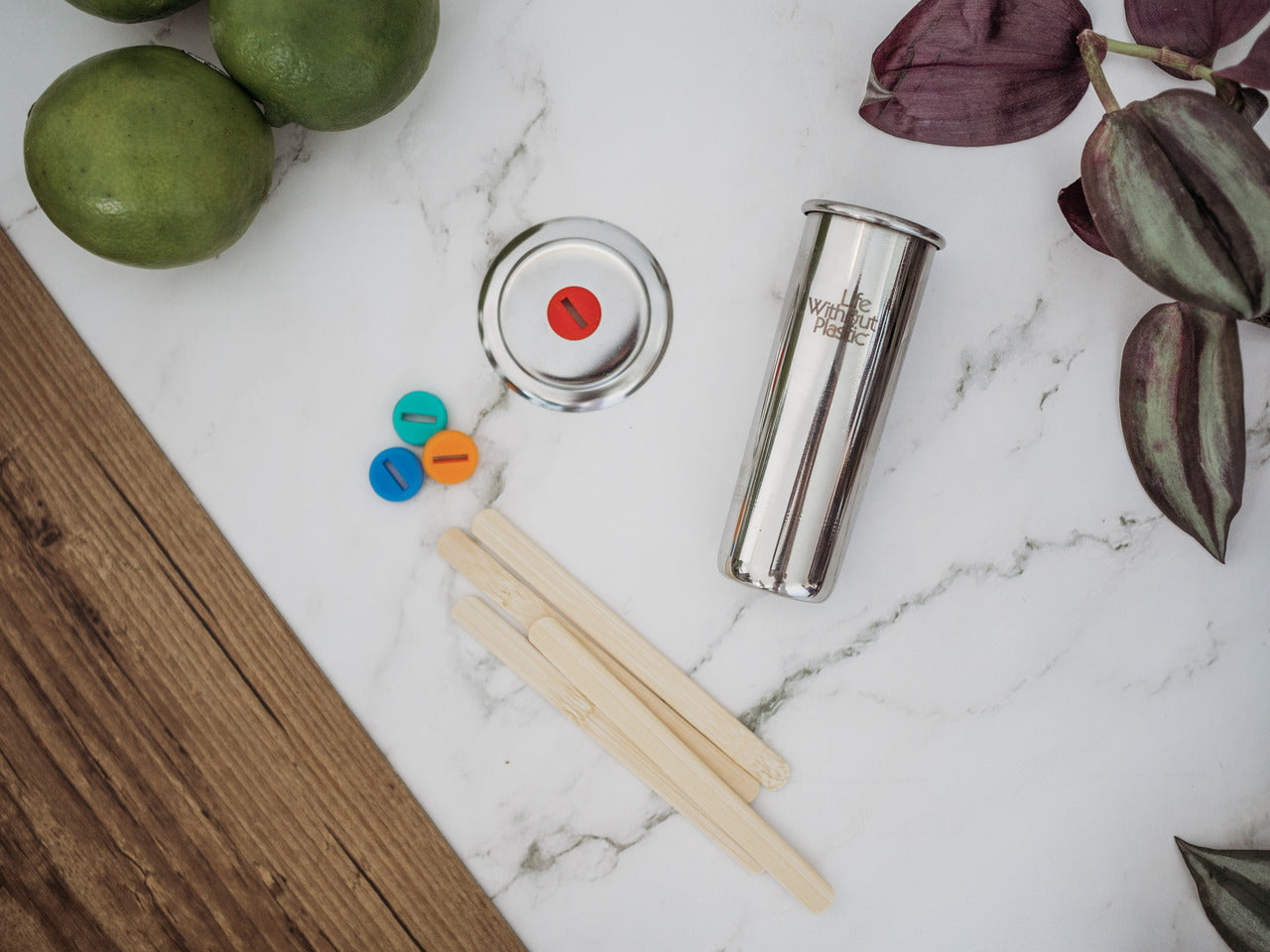 Kit Freezycup en acier inoxydable - 4 Freezycups et couvercles, 1 support, 16 bâtonnets, 16 joints